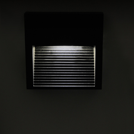 Zahradní povrchové schodišťové svítidlo LED 3W 60lm IP44 4000K šedé čtvercové Q9 GOLDLUX (Polux)