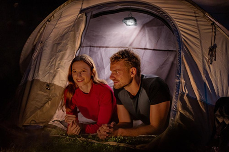 LED reflektor Pracovní lampa na baterie 6500K 800lm LEDVANCE reflektor