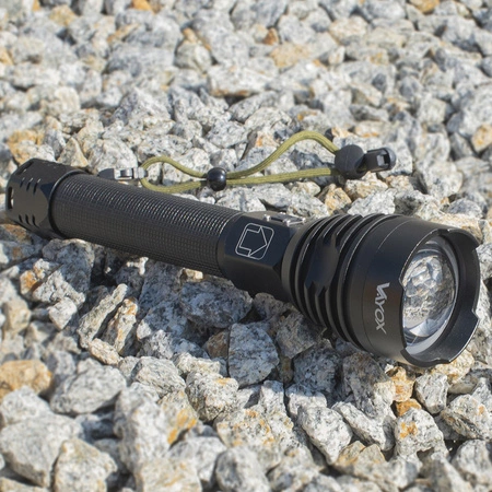 Taktická dobíjecí USB vojenská LED svítilna 15W VA0075 Vayox