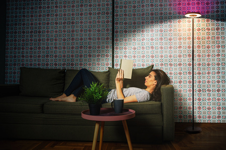 LED stojací stojací lampa 24W 850lm RGB CCT stmívatelná nastavitelná černá SMART+ WiFi podložka Luminare Ledvance