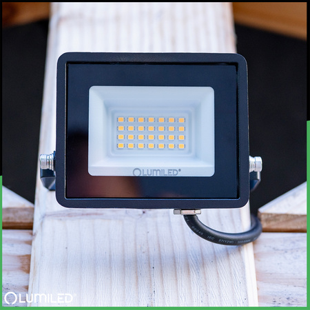 LED Reflektor 20W, 1800lm 6500K IP65 Černá ZUNA2 LUMILED