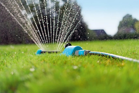 Oscilační zahradní zavlažovač BASIC CELLFAST