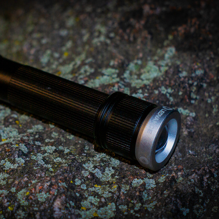 LED 15W 1400 lm IP65 taktická svítilna baterie 6xAA ZOOM ruční světlo LEDVANCE