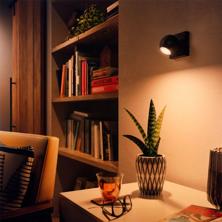 Bodové nástěnné svítidlo Buckram LED černé 5W CCT PHILIPS HUE Bluetooth + stmívač