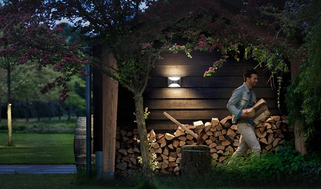 HERB IR myGarden LED zahradní nástěnná lampa 6W 2700K IP44 s pohybovým senzorem Silver PHILIPS