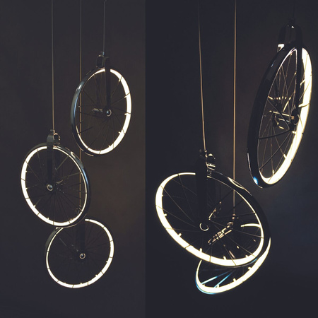 Ikonická závěsná LED STROPNÍ LAMPA 3x BICYKL 33W 3000K chrom GOLDLUX (Polux)