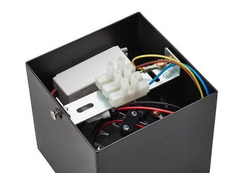 LED halogenové svítidlo pro povrchovou montáž 4,5W BOX Movable Black PHILIPS