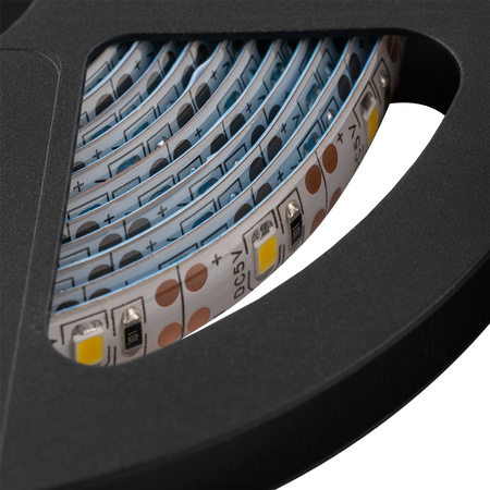 LED solární pásek, 180xLED 3000K Teplá bílá IP44 3m AVERO LUMILED