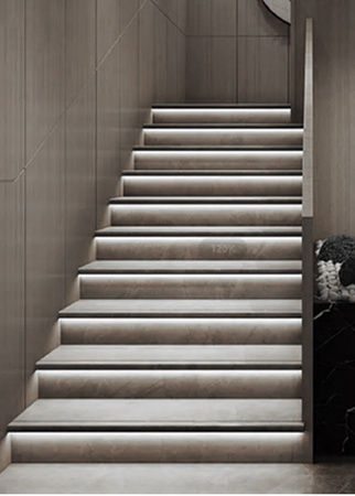 LED pásek 12V 24W 300LED 2835 Studená bílá 8mm 5m ECOLIGHT