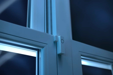 Kontaktní senzor otevření/zavření dveří Bezdrátový inteligentní kontaktní senzor oken PHILIPS HUE Zigbee, bílý