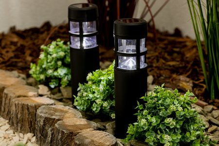 LED solární zahradní lampa s hroty 6500K 40cm IP44