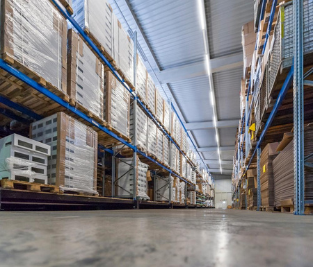 LED lineární svítidlo 73W 12400lm 4000K Neutrální Povrchová montáž Závěsné bílé 150,4cm Trusys Ledvance