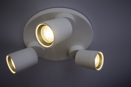 3x LED žárovka GU10 4.6W = 50W 355lm 2700K Teplá bílá 36° PHILIPS