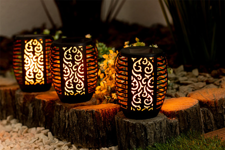 Solární zahradní lampa LED závěsná LANTERN Flame IP44 1700K soumrakový senzor