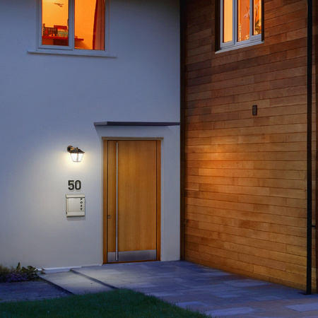 Nástěnné svítidlo. venkovní fasádní nástěnné svítidlo. E27 Endura Classic Tradition LEDVANCE