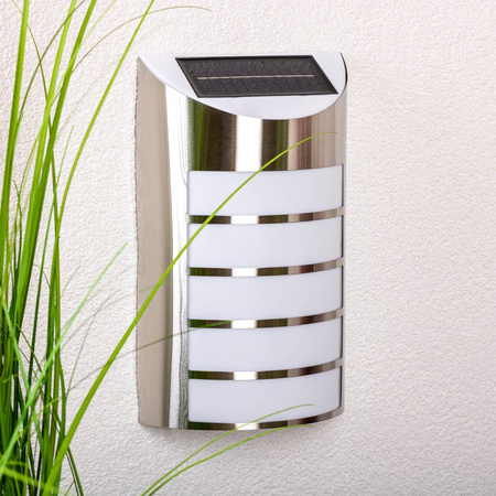 Zahradní LED solární fasádní svítidlo SAFFO chrom/bílá 6000K Studená bílá GOLDLUX (Polux)