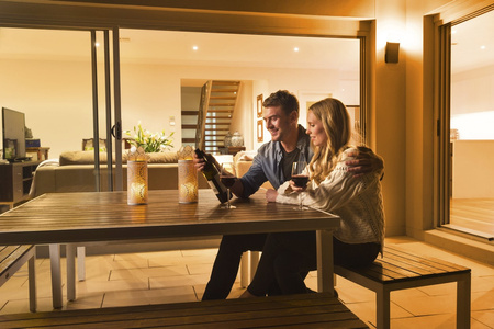 SMART LED nástěnné svítidlo 9W RGB+W Silver SMART+ WiFi CURVE LEDVANCE