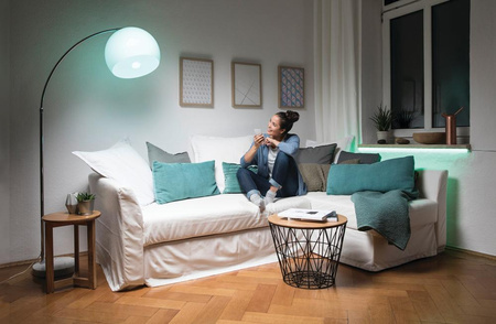 LED žárovka E27 A60 9W = 60W 806lm RGBW 180° OSRAM Star + PILOT