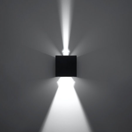 Exteriérové povrchové svítidlo LUCA LED 6W 3000K IP54 Nástěnné svítidlo horní/spodní kostka černá SOLLUX