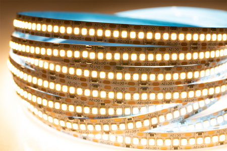 LED pásek 12V, 120W 1200LED 2835 Teplá bílá 10mm 5m LUMILED