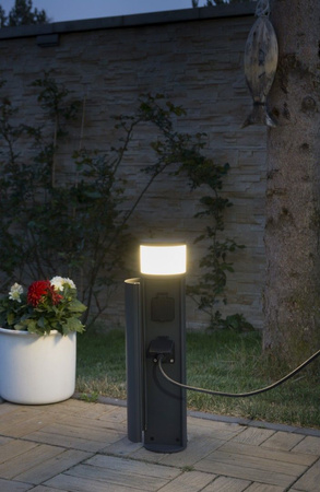 Venkovní stojací zahradní lampa POST Elborn EL3113 G9 46.5cm + 2x zásuvka Su-Ma