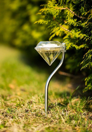 Solární zahradní LED lampa zapichovací dekorativní venkovní DIAMANT chrom RGB