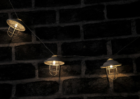 LED zahradní girlanda na baterie 2.1 m. napájená 2xAA bateriemi LOFT GOLDLUX (Polux)