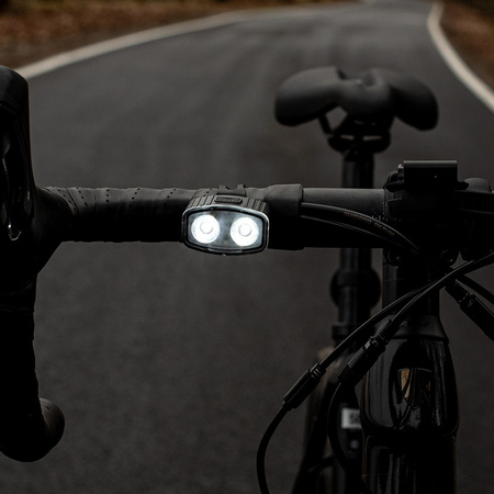 Zadní svítilna na kolo červená USB-C 6 režimů IP66 POWERFUL VAYOX