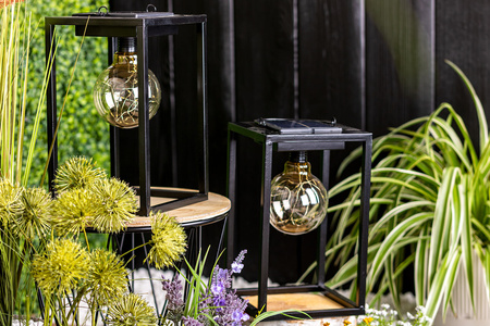 LED solární lampa Venkovní zahradní stojací závěsná lucerna 3000K IP44 26cm soumrakový senzor