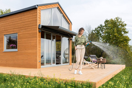 Zahradní hadice na vodu 7,5 m s pistolí a spojkami BASIC CELLFAST