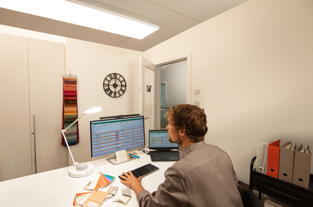 LED monitorová lampa 2.5W 35lm USB 5V Wifi CCT Stmívatelné Ra ? 95 45cm Lineární SUN@HOME LEDVANCE