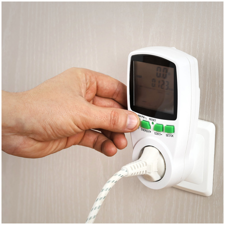 PMM1 Měřič spotřeby energie s měřením spotřeby energie, emisí CO2 a nákladů na energii Bílá KOBI