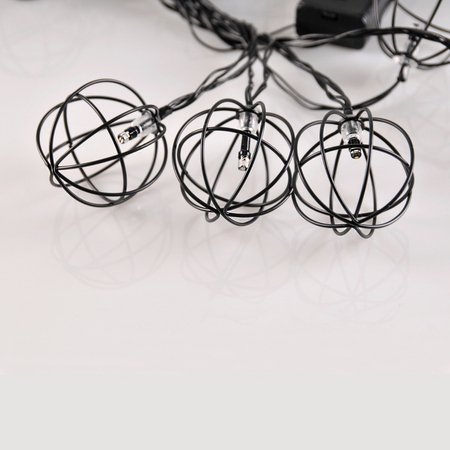 LED zahradní girlanda na baterie 2.1 m. napájení 2xAA bateriemi VIBORG. Black GOLDLUX (Polux)