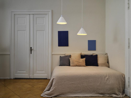 Dekorativní stropní závěsné svítidlo E27 s převisem bílý dekor Ledvance