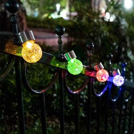 LED solární zahradní lampa. závěsná LED RGB BALL. sklo. černá. efekt prasklého skla