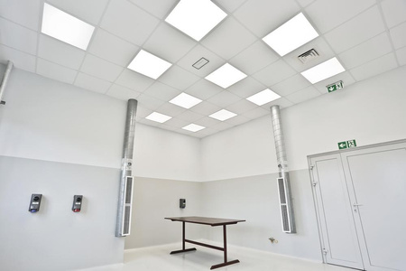 LED panel Kancelářské svítidlo Stropní lampa 33W 3630lm 4000K neutrální bílá stmívatelná Povrchová montáž Bílá 62x62cm UGR19 Compact Ledvance