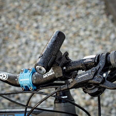 Svítilna LED Cyklistická svítilna Držák USB-C 5 režimů 450lm IPX6 VAYOX