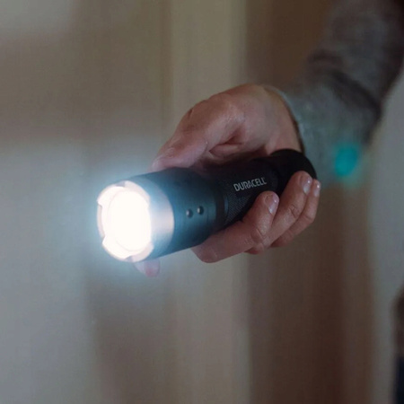 Hliníková LED svítilna ruční taktická baterie 3xAAA 350lm 3 režimy DURACELL