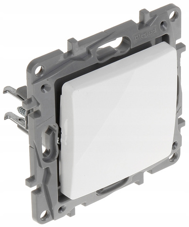 Spínač světel Jednopólový spínač LEGRAND NILOE