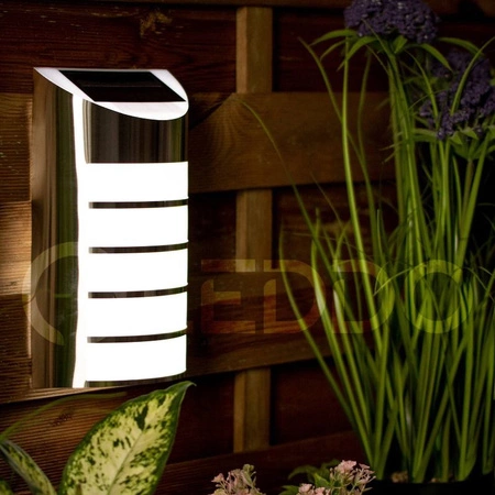 Zahradní LED solární fasádní svítidlo SAFFO chrom/bílá 6000K Studená bílá GOLDLUX (Polux)