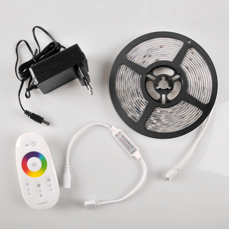 LED pásek RGBw 34W 1400lm 120° bílá IP65 stmívatelný Sanico Goldlux