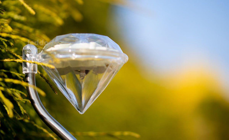 Solární zahradní LED lampa zapichovací dekorativní venkovní DIAMANT chrom RGB