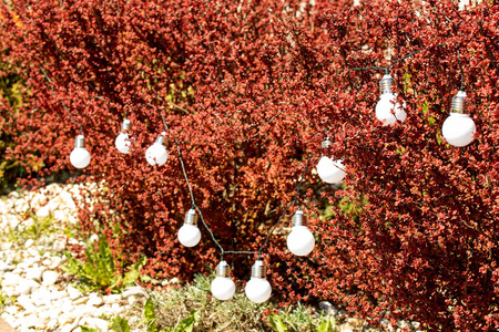 Solární zahradní okrasné girlandy Světelný řetěz 1.75 m 10xLED SILVER BALLS 3000K