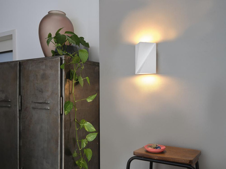 Dekorativní nástěnné svítidlo Nástěnná povrchová montáž G9 bílá Dekor Ledvance