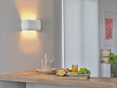 Dekorativní nástěnné svítidlo Nástěnná povrchová montáž E27 Bílá Dekor Ledvance