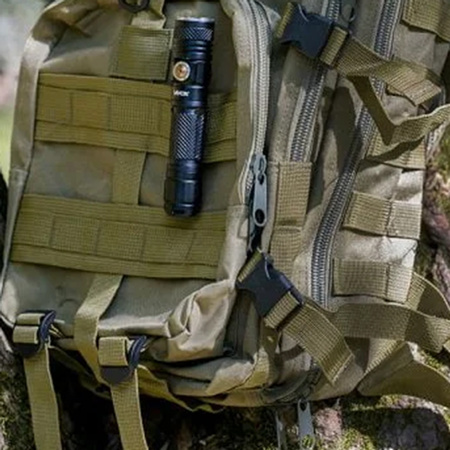 Taktická ruční svítilna LED Power IP44 10W 1200lm Professional VAYOX