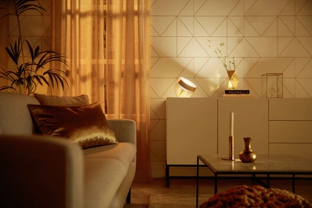 Stolní lampa IRIS LED Gold EU/UK 8,1W CCT RGB PHILIPS HUE Bluetooth Zigbee