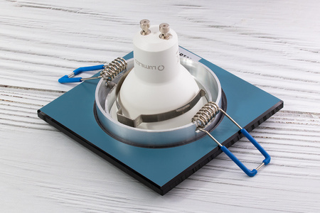 Skleněné Halogenové svítidlo, Nastavitelná Čtvercová Černá ARIAN + LED GU10 6W 4000K LUMILED