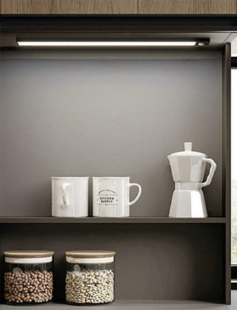 LED lišta na nábytek pod skříňovou lampu 4W 4500K 80cm s pohybovým senzorem černá