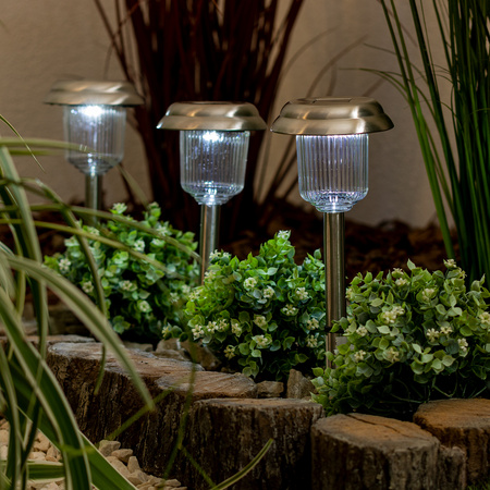 LED SOLAR zahradní lampa. chrom. 6000K. Studená bílá. 41cm